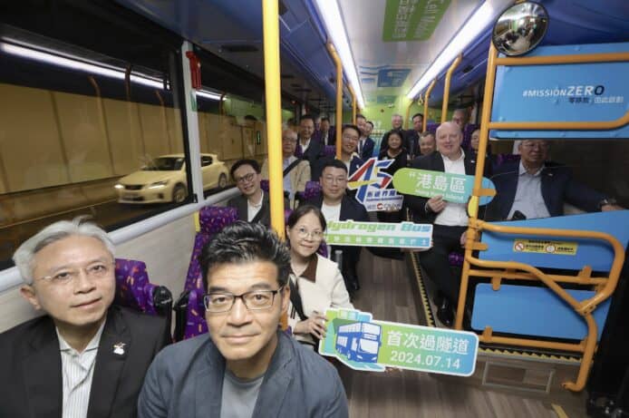 城巴雙層氫能巴士