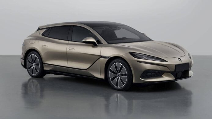 比亞迪發佈新技術   全球首創三摩打、後輪雙摩打獨立轉向