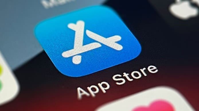Apple 允許用戶刪除 App Store、Safari    以符合歐盟法案要求