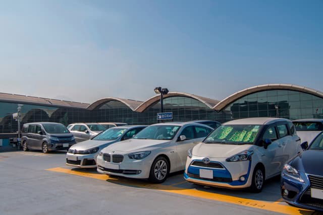 零售業 7 月表現遜預期   汽車及汽車零件銷售跌 27.9%