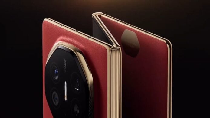 華為 Mate XT 三摺機到貨嚴禁拆封　售賣點如提前拆封罰款 50 萬人民幣