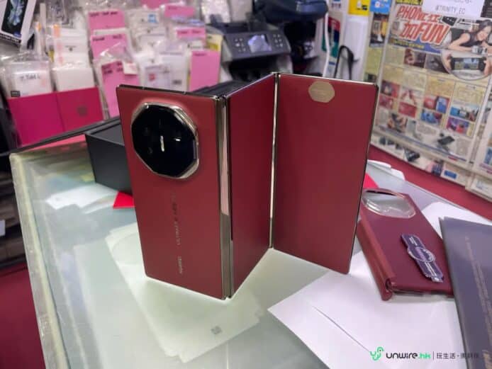 華為 Mate XT 最高炒至 20 萬元   華為三摺機全中國秒速缺貨