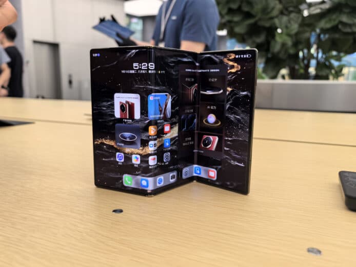 【評測】Huawei Mate XT Ultimate Design 非凡大師現場評測