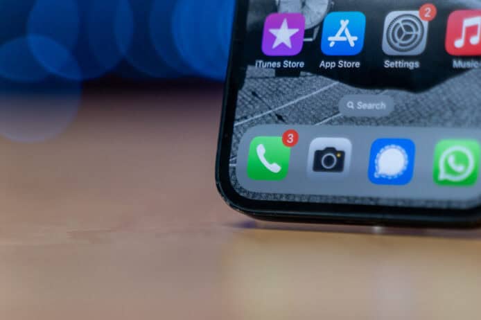 【教學】iOS 18 令電話 App 紅點超難清除　兩種設定不再受紅點困擾