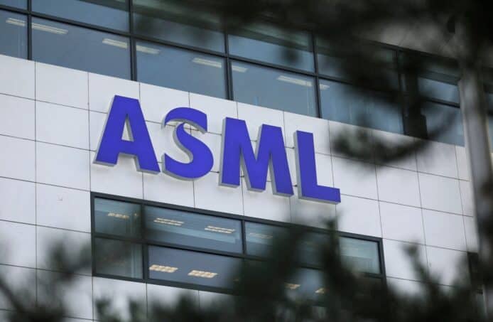 ASML 應美國要求停止對華服務 或損失50% 的銷售額