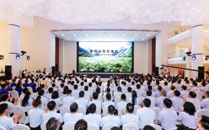 華為「待到山花爛漫時」鴻蒙誓師大會  百度、騰訊、美團、支付寶要員一同出席