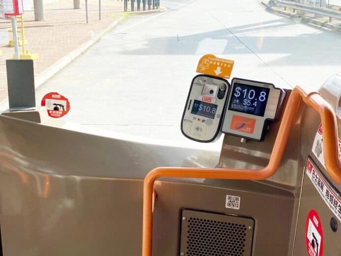 搭巴士信用卡及八達通「雙重扣款」　網民：下次拍卡將銀包打直