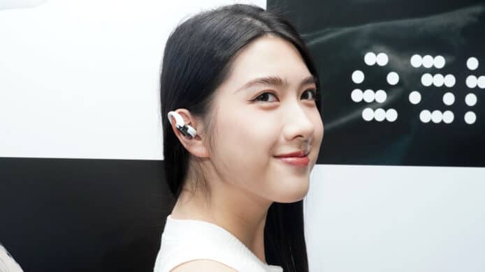 【報價】nothing 在港推出旗下首款開放式耳機 Ear (open)　輕量級耳機 + 薄身充電盒 + 功能齊全 + 開售詳情公佈