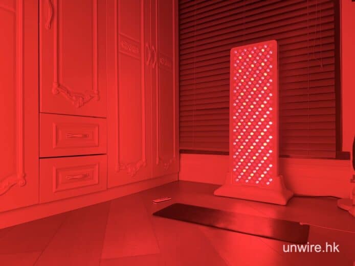 香港紅光 LED + NIR 儀器選購秘技 :  五分之一價錢     買到 2024 最新美國品牌