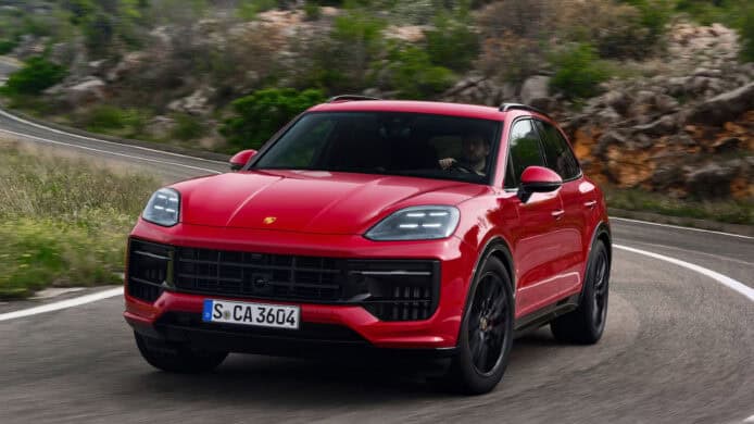 保時捷宣佈推出更多燃油車款　承認豪華車買家對電動車興趣不大