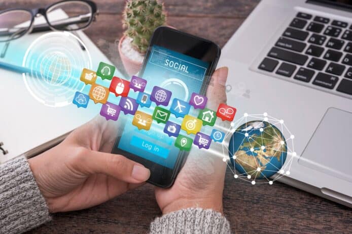 AWS 企業轉型實錄　客戶體驗管理平台 Sprinklr 挑戰 99.99% 系統可靠性