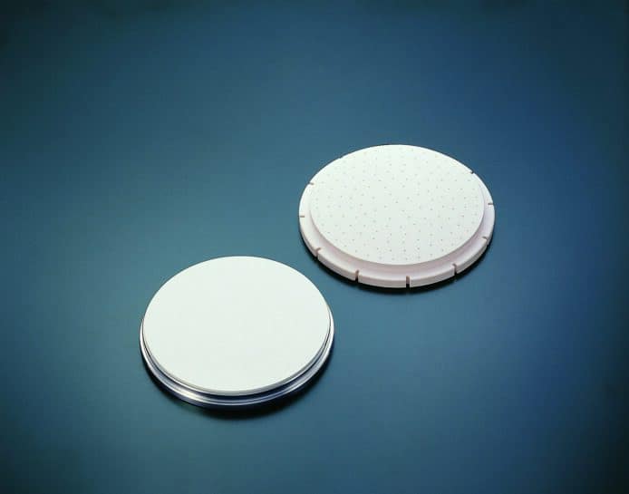 TOTO 從廚廁產品涉足半導體產業    ESC 靜電吸盤成晶圓廠關鍵技術