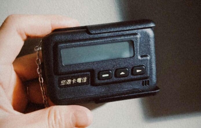 Call 機造型悠遊卡登場　熒幕顯示餘額 + 拍卡響「嗶嗶」聲