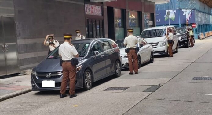 電子化告票 6 月中推行   違泊告票將以短訊電郵發出、支援轉數快與信用卡繳費