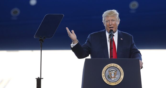 特朗普：波音可向中國「違約」  拒收機波音應該追責 「中國就是這樣佔便宜」