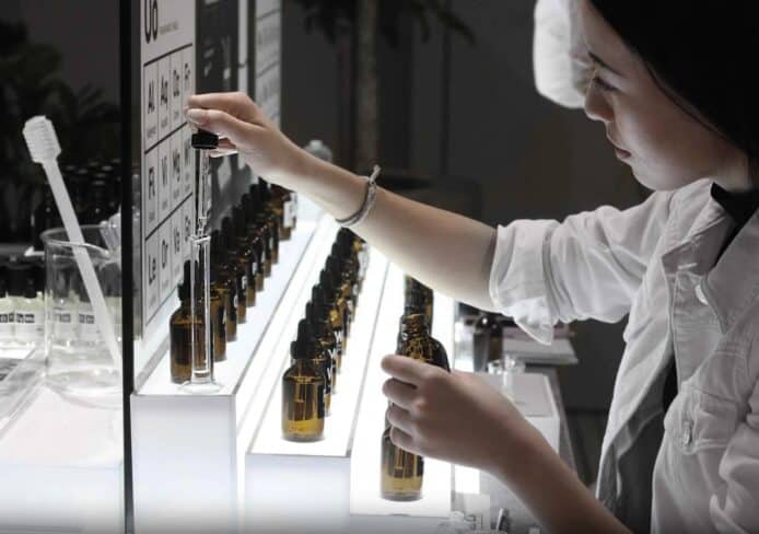 AI 也懂得調香水？日本新技術能根據文字描述自動創造香氣