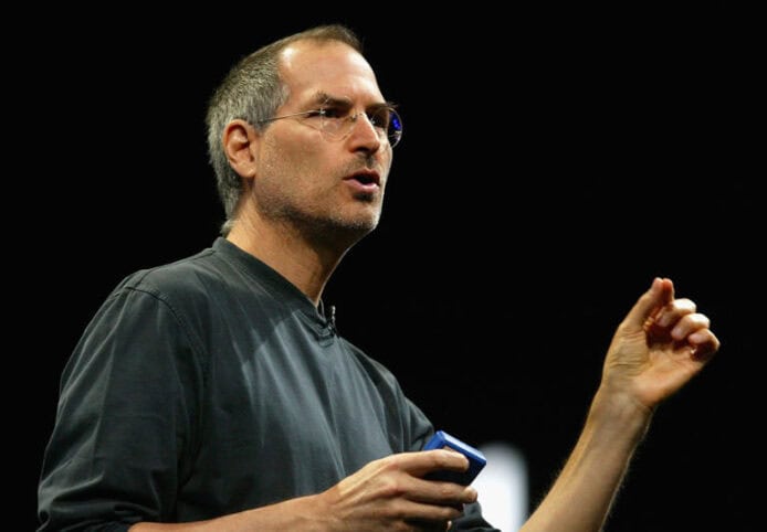 Steve Jobs：我們從不裁員   財網回顧他逆市投資  創造 iPad 神話