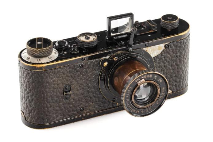 Leica 0 系列 112 號相機亮相百年慶典拍賣會  經典相機再創拍賣新高