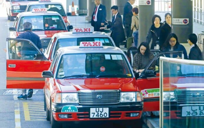 的士車行車主協會促特首打擊白牌車   「否則採取進一步行動」