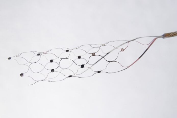 意念控制 iPhone，腦神經點擊按鈕   Apple 腦機介面技術官方公佈