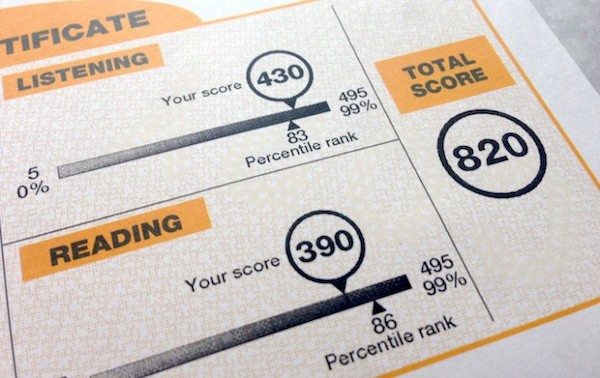 口罩藏微型咪高風傳送答案   中國留學生考 TOEIC 作弊被捕　