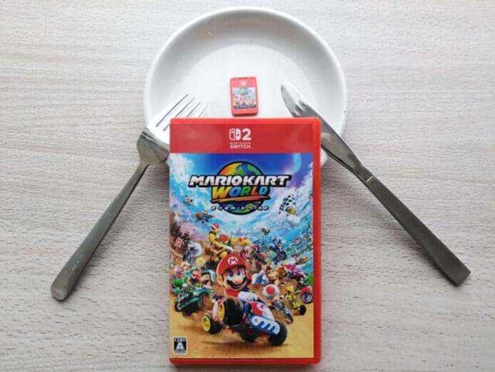 日媒記者公開 Switch 2 遊戲卡帶「食評」　舔足 8 日「與初代一樣苦好孩子不要試」