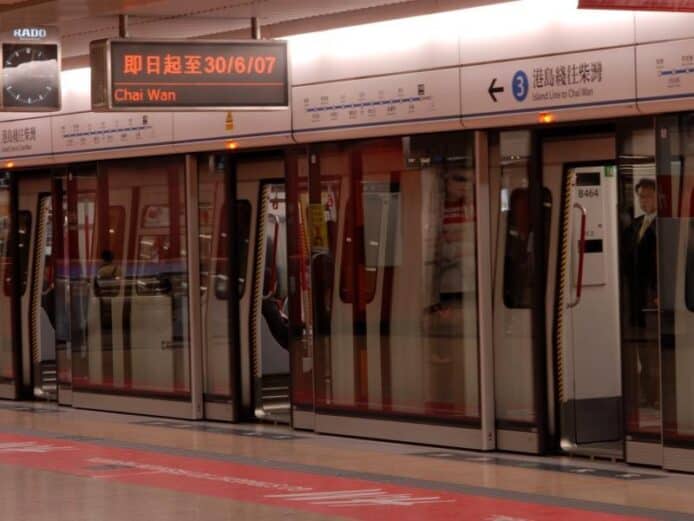 警方擬今年接駁港鐵閉路電視  覆蓋或增至兩萬鏡頭