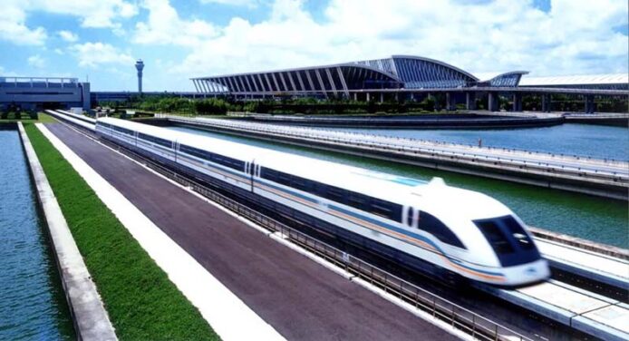 中國磁懸浮測試車 7.1 秒衝上 650 km/h   突破短程加速紀錄、成為全球最快平台