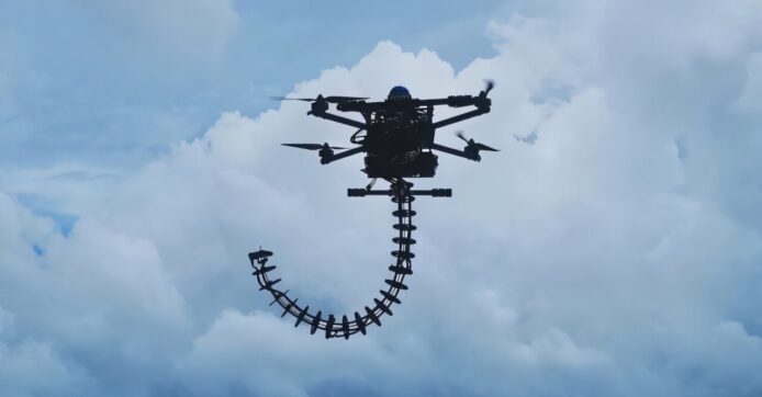 港大研發空中象鼻機械臂　突破傳統限制可抓取不同形狀物件 有助災後清理等場景