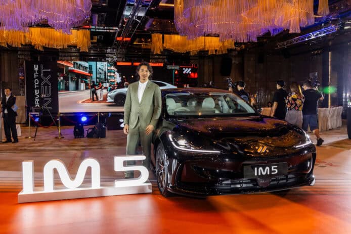 智己 IM5、IM6 登陸香港　獨特功能:四輪轉向+ 蟹行模式+ 夜間大雨模式