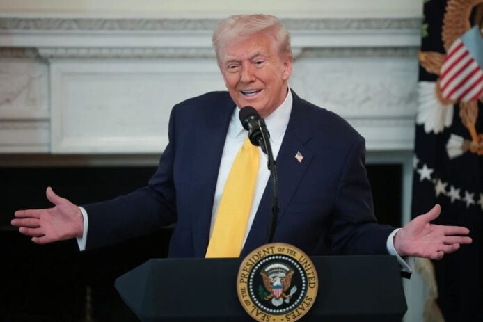 美國延長中國部分關稅豁免至 8 月底　包括晶片和半導體等科技產品