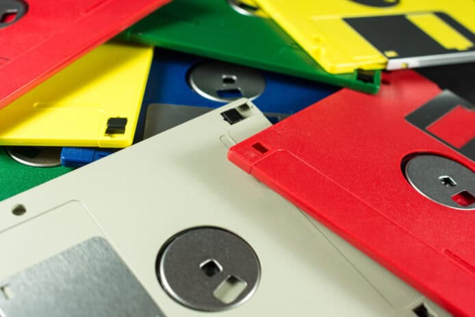 美國航空交通管制系統仍使用 Windows 95 及 Floppy 碟