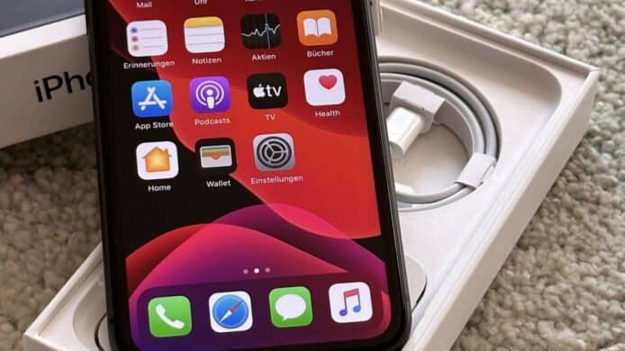 市調：多數 iPhone 用戶換機只為解決舊問題　　AI、相機等新功能並非升級主因