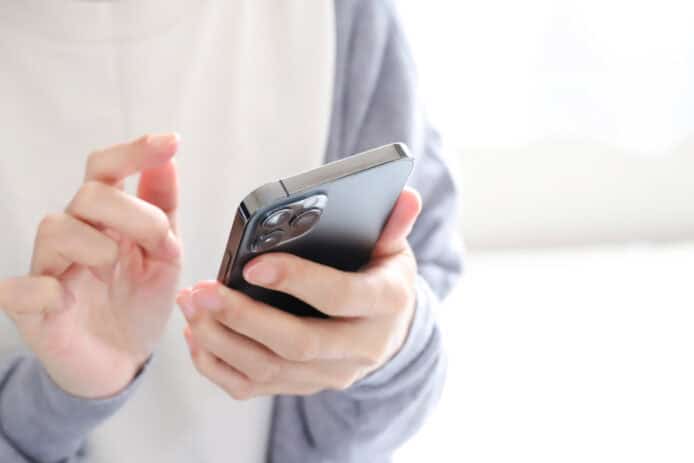 iOS 26 改進滑動返回手勢　無需從螢幕邊緣開始 改善大機使用體驗