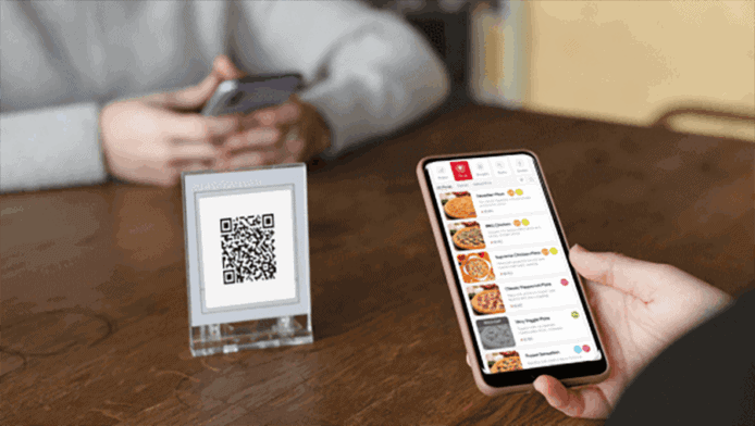 餐廳用手機自助點餐 網民不滿仍收加一  指沒有服務就不應收加一