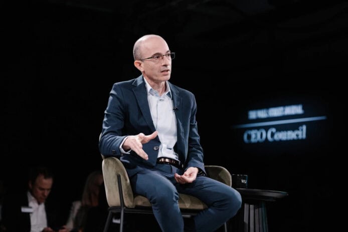 歷史學家警告 AI 如新物種　可能取代智人成為地球主宰者