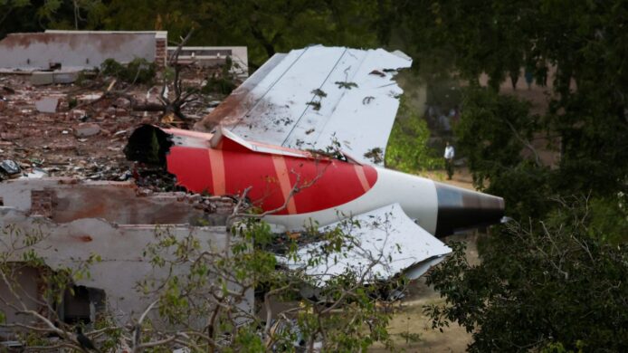 印航墜機 機師要大平反   機師協會質疑「人為失誤」說法，不滿美媒斷定機師操作不當
