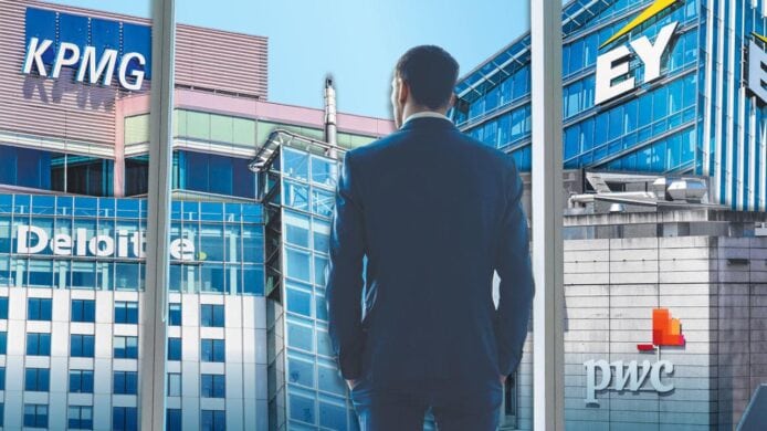 AI 衝擊下 Deloitte 與 PwC 醜聞重創 Big 4 公信力：諮詢業何去何從？