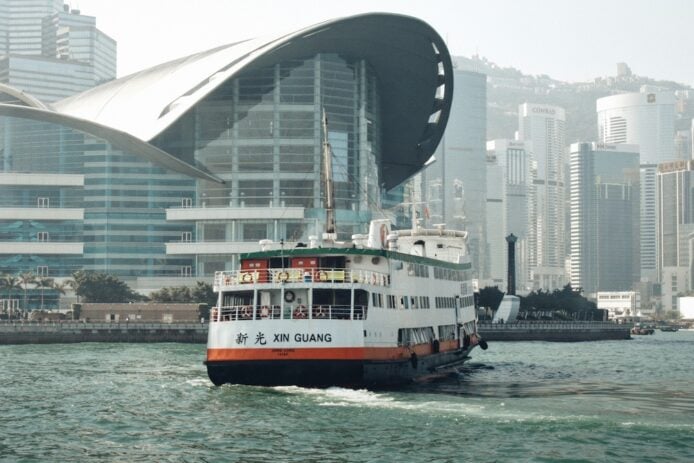 網上熱傳《香港搭船指南》渡輪資訊清晰　居英港人花 50 小時製作　希望鼓勵市民搭船欣賞離島