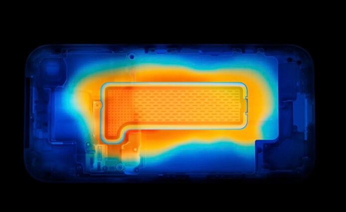 iPhone 17 Pro 採用蒸汽均熱板技術　Tim Cook 稱為 Apple 專屬創新　與其他品牌手機不同