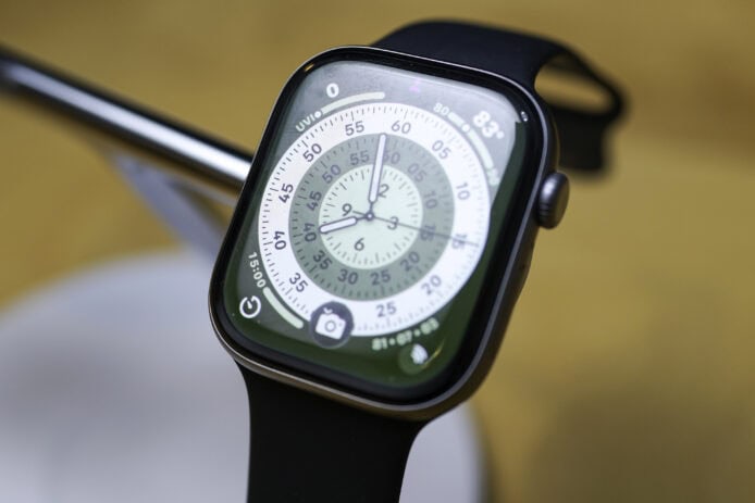 Apple Watch Series 11 評測：輕薄機身下，健康偵測與續航雙升級