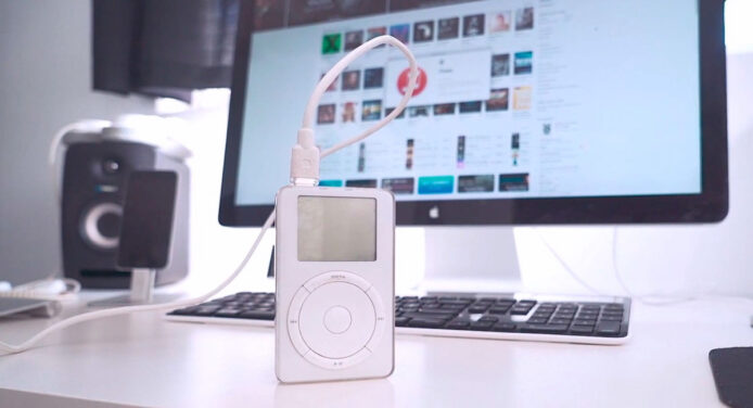 用初代 iPod 連駁 3 個轉接器  但新 macOS 不再支援 FireWire  用家嘆要珍惜上一個版本