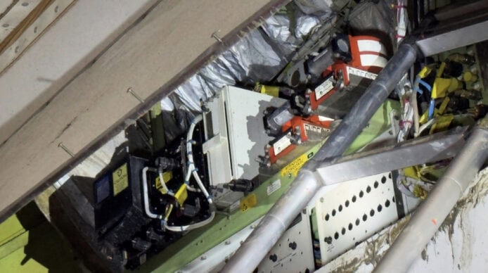 阿聯酋貨機墜海兩黑盒入水  料一個月內交民航意外調查初步報告