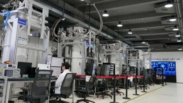 量子技術競賽：外媒預測中國最快 2027 年超越美國   最新專利數據揭中國追趕勢頭