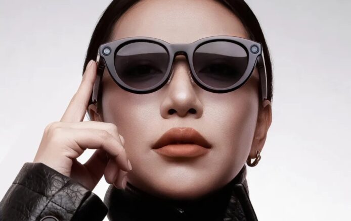 小度 AI 眼鏡 Pro   支援 AI 即時翻譯、辨識物件   1200萬像素相機支援 4K 拍攝