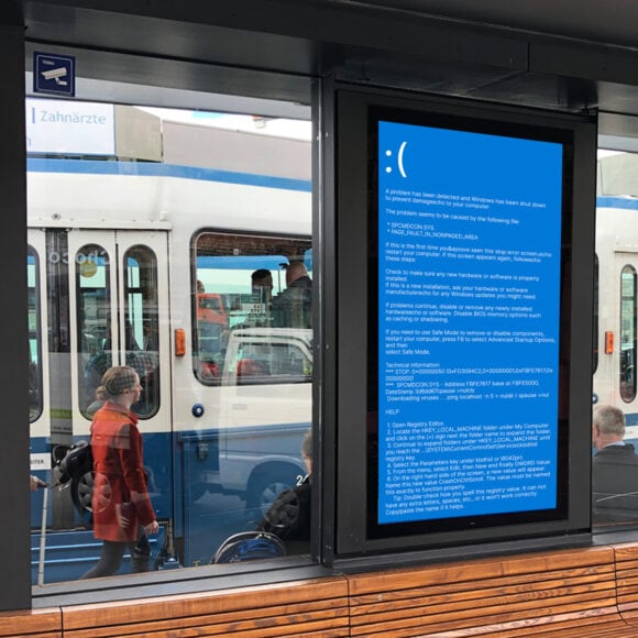 藍畫面15秒內自動熄螢幕   死機起碼不被人見到  Windows 11 新廣告牌模式防尷尬