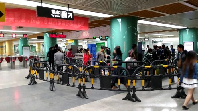 深圳地鐵以機械人擔任安檢員  主要作為智能客服並不會裁員