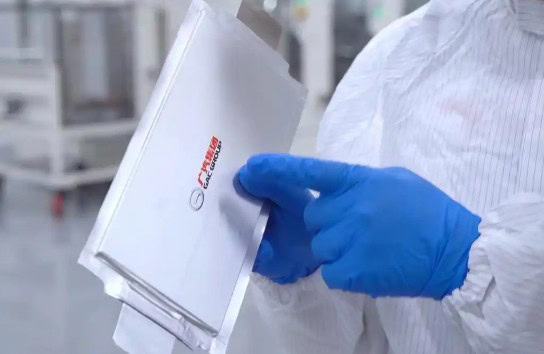 廣汽全固態電池生產線建成   中國新能源車新突破  續航可望超1000公里以上