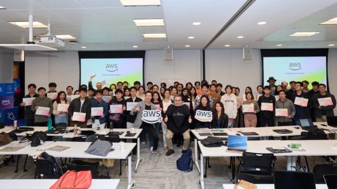 Hong Kong Techathon+ 十週年　AWS 助零 IT 背景新手以 Vibe Coding 開發應用程式