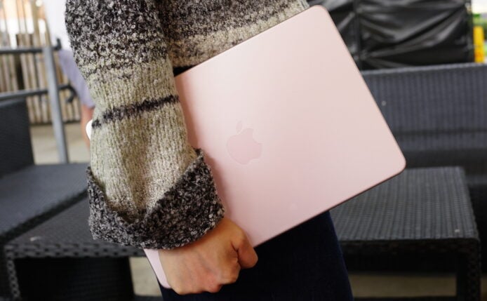 MacBook Neo 香港開箱實試評測   8GB RAM 夠用！現實生活、學生應用測試證明你睇